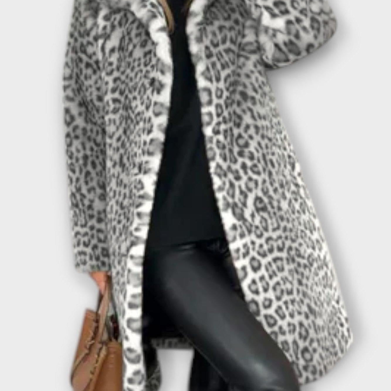 Leo | Leopardí kabát